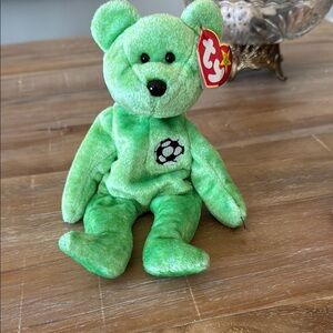NWT Ty Soccer Bear KICKS Plush in Vibrant Green